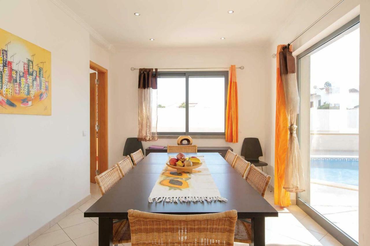 Villa Ruana - 5 Bedrooms On Suite- Free Out Door Hot Jacuzzi - By Bedzy Albufeira Eksteriør billede